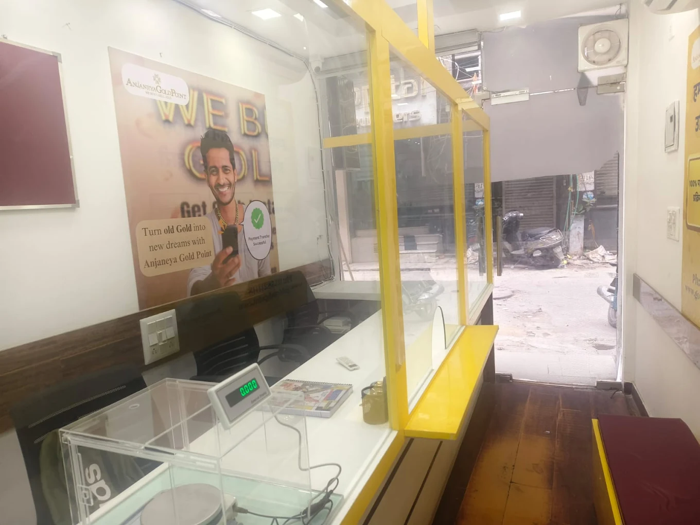 Anjaneya Gold Point Karol Bagh